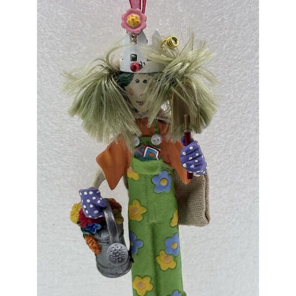 Hallmark Queen of the Garden Christmas Tree Ornament 2004 Keepsake Holiday Decor - Picture 2 of 7